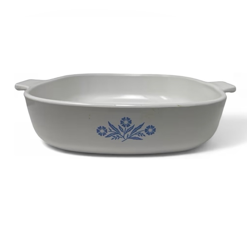 Corningware Blue Cornflower Vintage 9” baking dish (no lid) P-9-B Made in USA